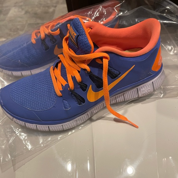 Like new Nike free run - Picture 1 of 2